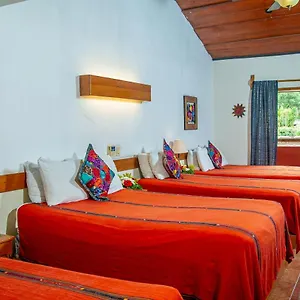 hotel-panchoy.guatemalaantiguahotels.com/