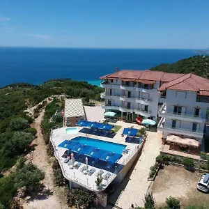 Kafe Hotel Lukovë