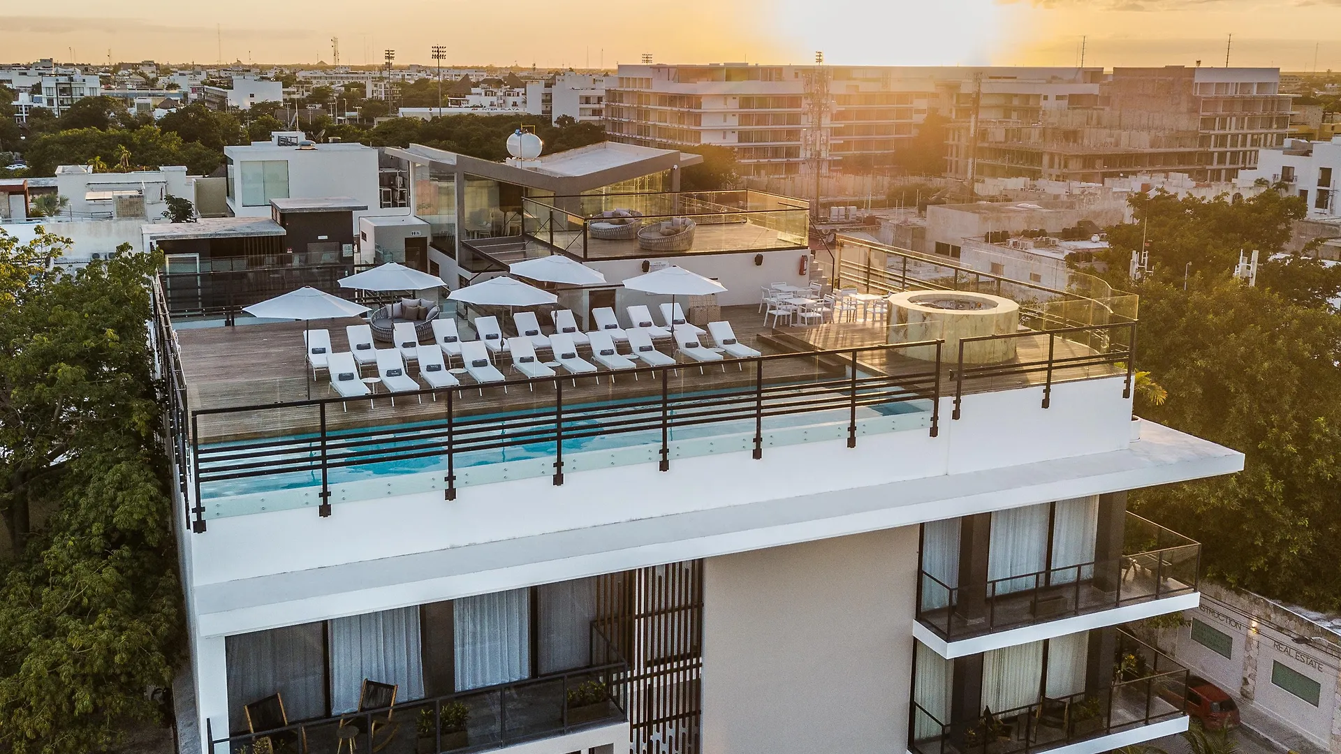 Serenity Hotel Boutique Playa del Carmen 5*,