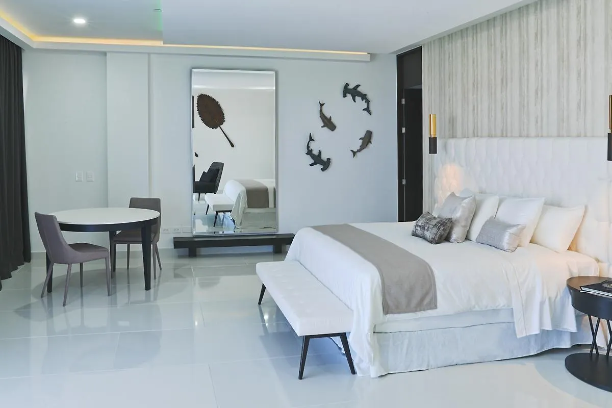 Serenity Hotel Boutique Playa del Carmen 5*,